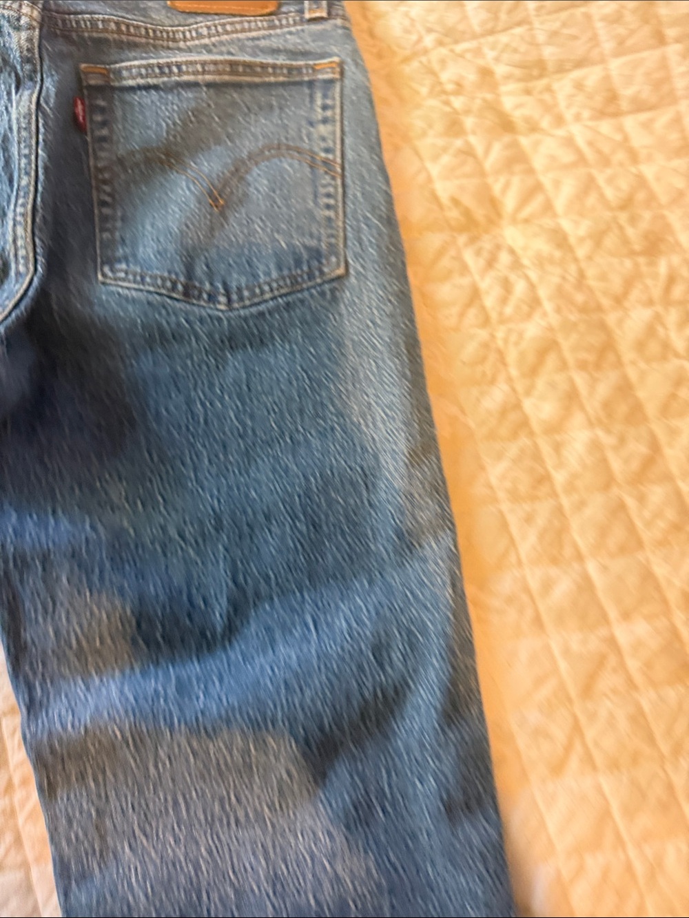 Levi's Men's Medium Blue Relaxed Jeans